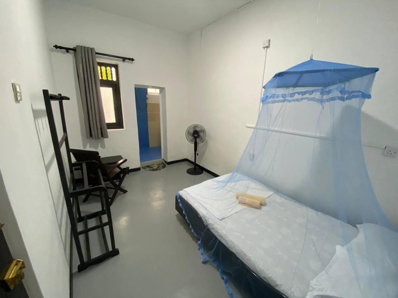Pearl Villa Rooms And Hostel Unawatuna Buitenkant foto