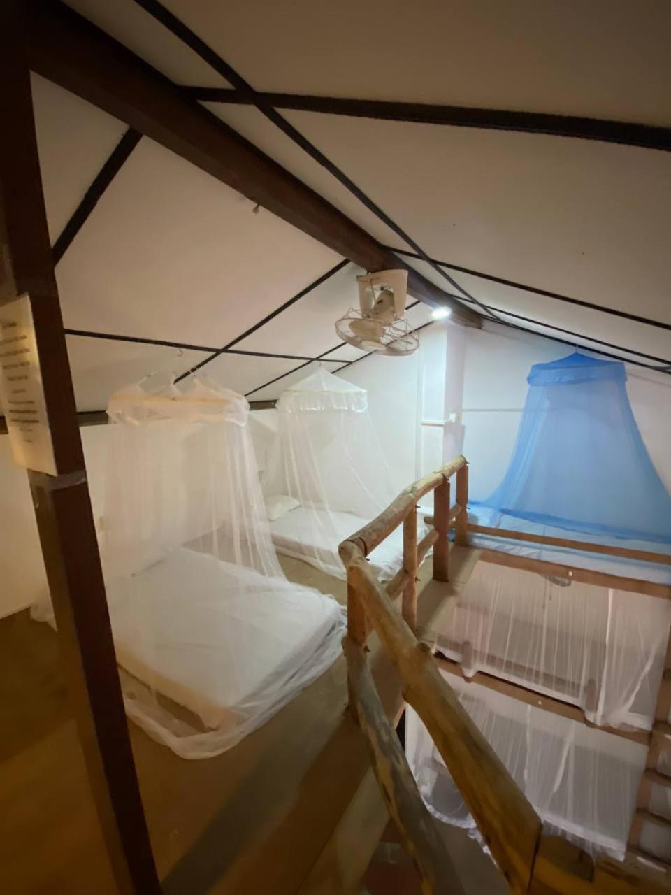 Pearl Villa Rooms And Hostel Unawatuna Buitenkant foto