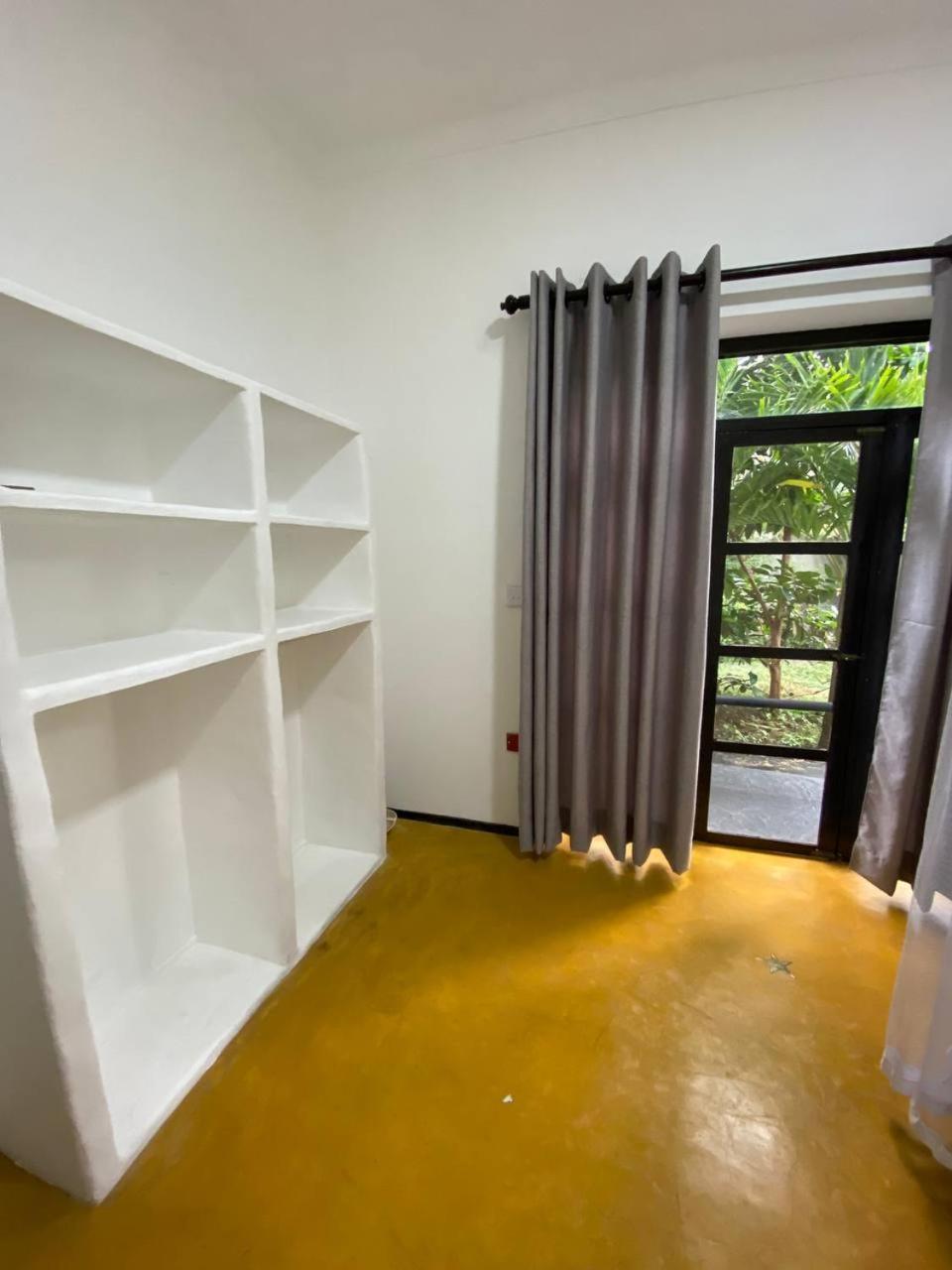 Pearl Villa Rooms And Hostel Unawatuna Buitenkant foto