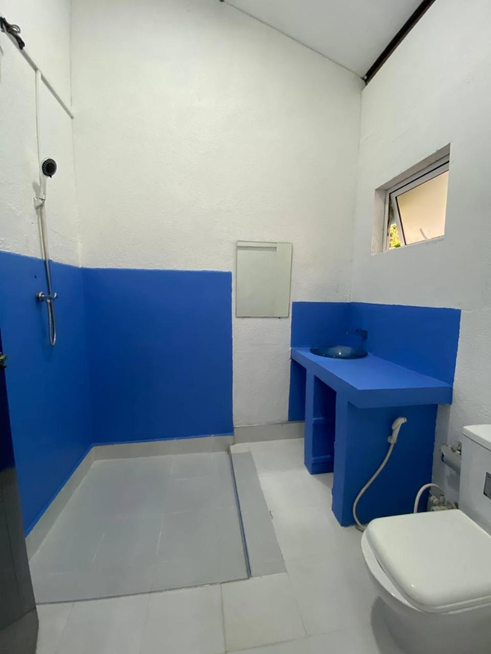 Pearl Villa Rooms And Hostel Unawatuna Buitenkant foto