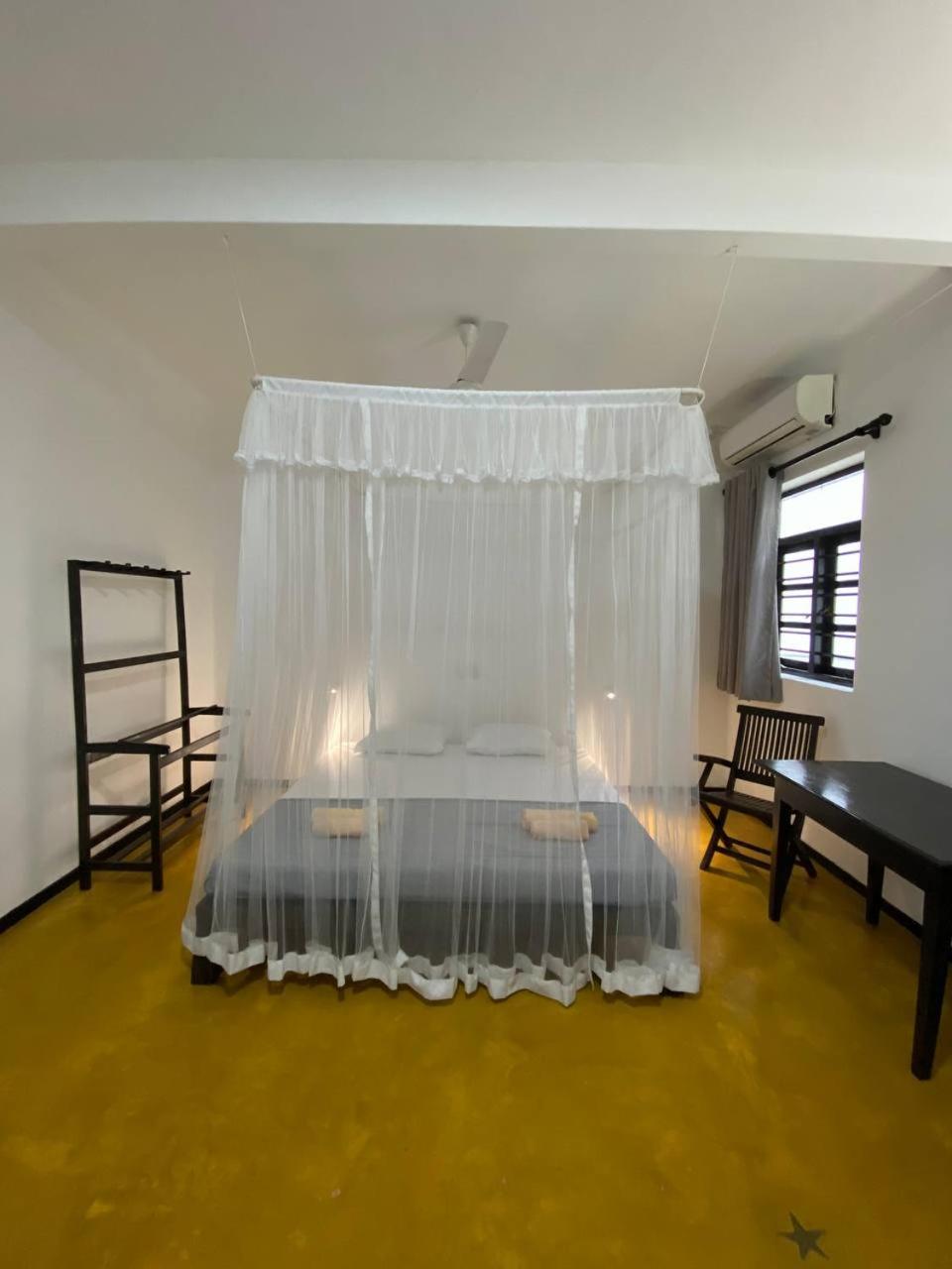 Pearl Villa Rooms And Hostel Unawatuna Buitenkant foto